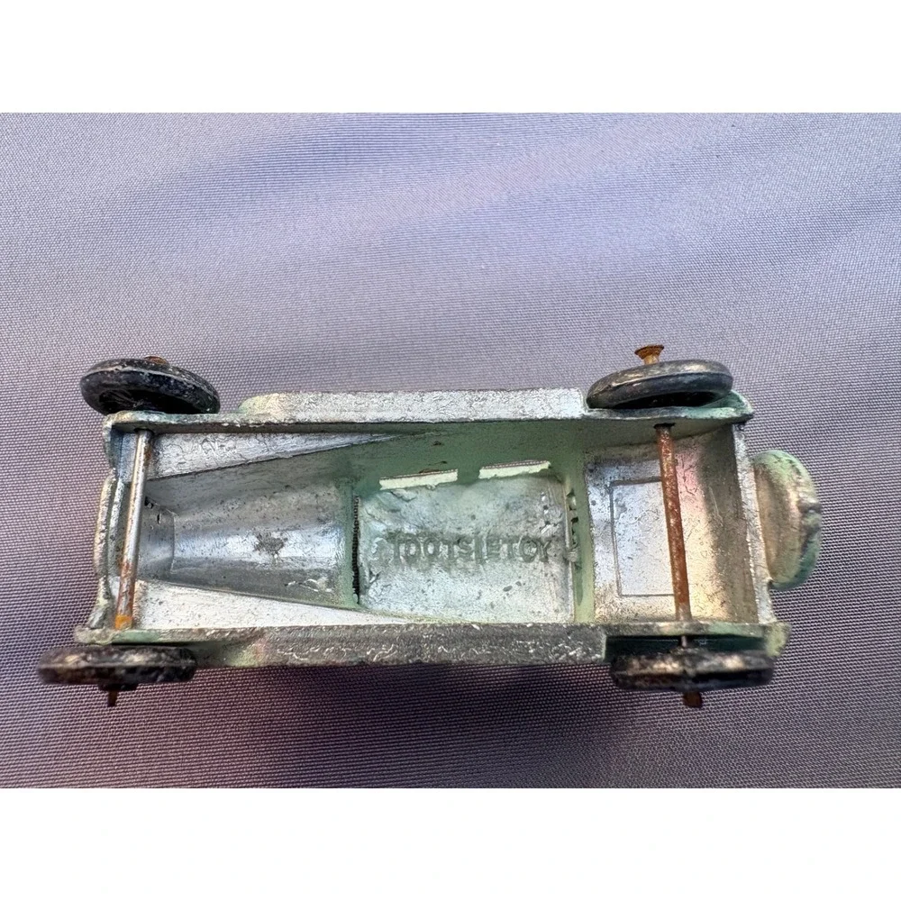 Vintage Tootsietoy Diecast Coupe Seafoam Green 1930s Antique Toy Car USA E-27